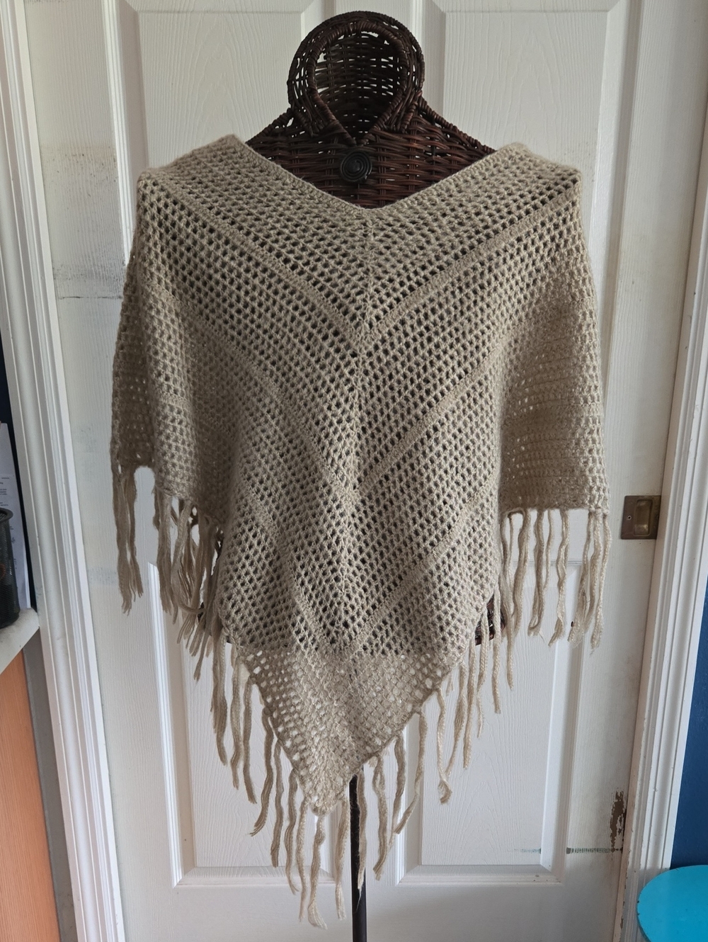 Arizona Jean Company Cream Crochet Fringe Poncho-OS